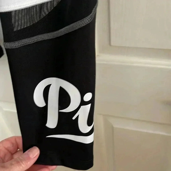 COPY - SZ L Victoria Secret PINK leggings/joggers Great Condition - Picture 2 of 5